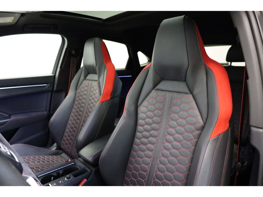 Audi RSQ3 2022