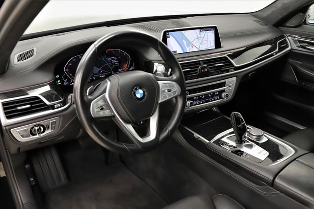 BMW 730 2020
