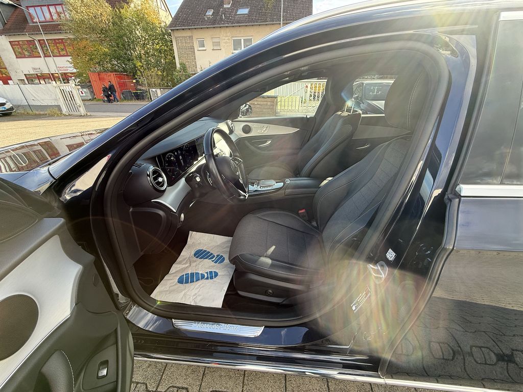 Mercedes-Benz E 300 2022