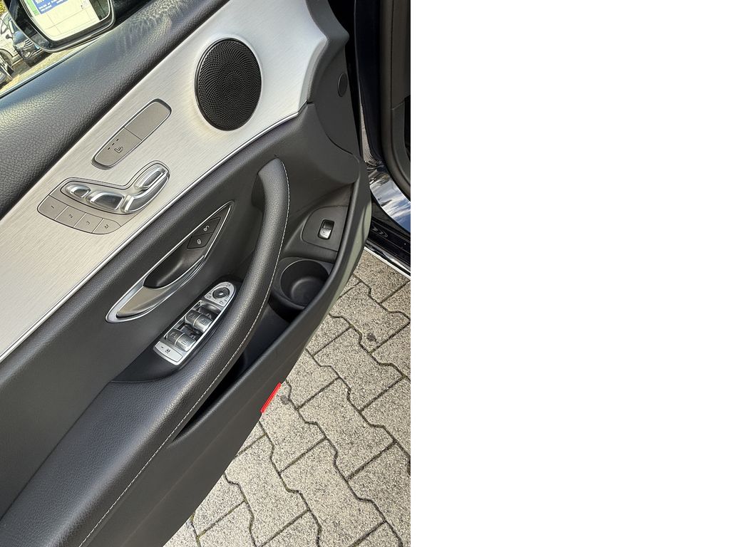 Mercedes-Benz E 300 2022