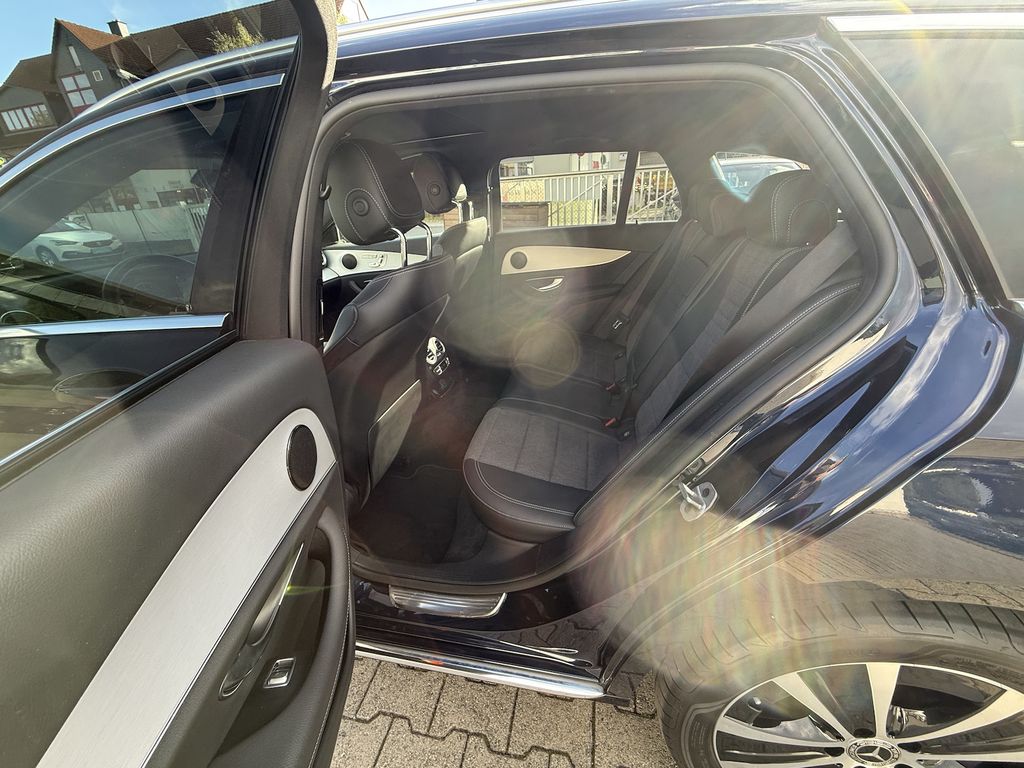 Mercedes-Benz E 300 2022