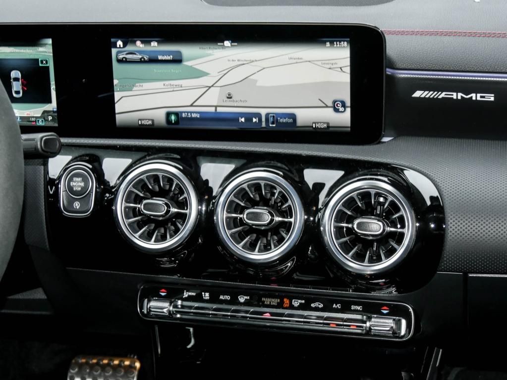 Mercedes-Benz CLA 45 AMG 2025