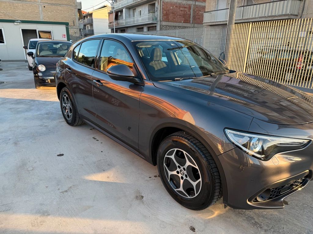 Alfa Romeo Stelvio 2022