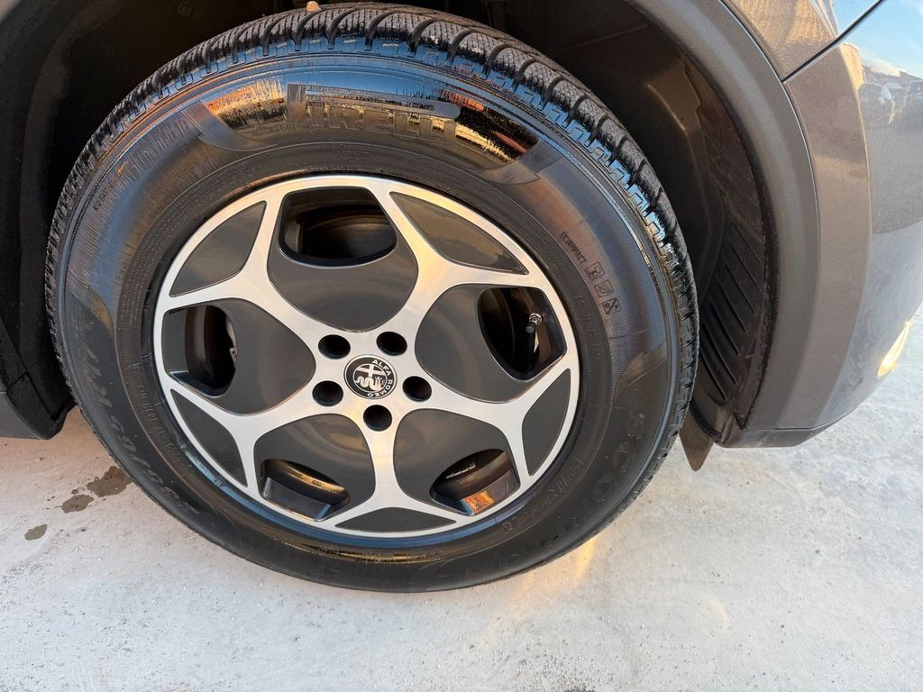 Alfa Romeo Stelvio 2022