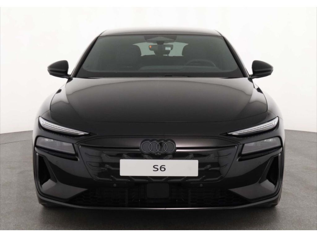 Audi S6 e-tron