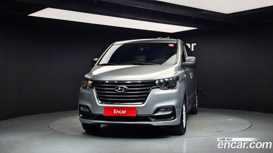 Hyundai Starex 2019