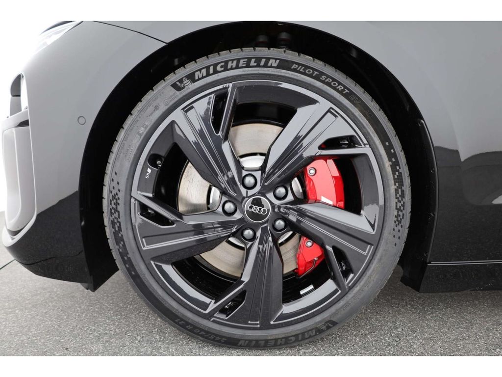 Audi S6 e-tron