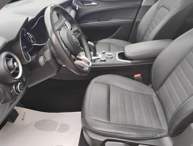 Alfa Romeo Stelvio 2021