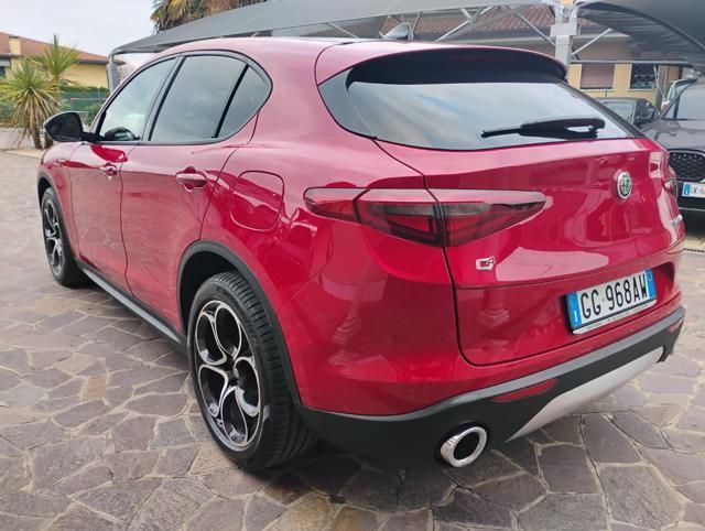 Alfa Romeo Stelvio 2021