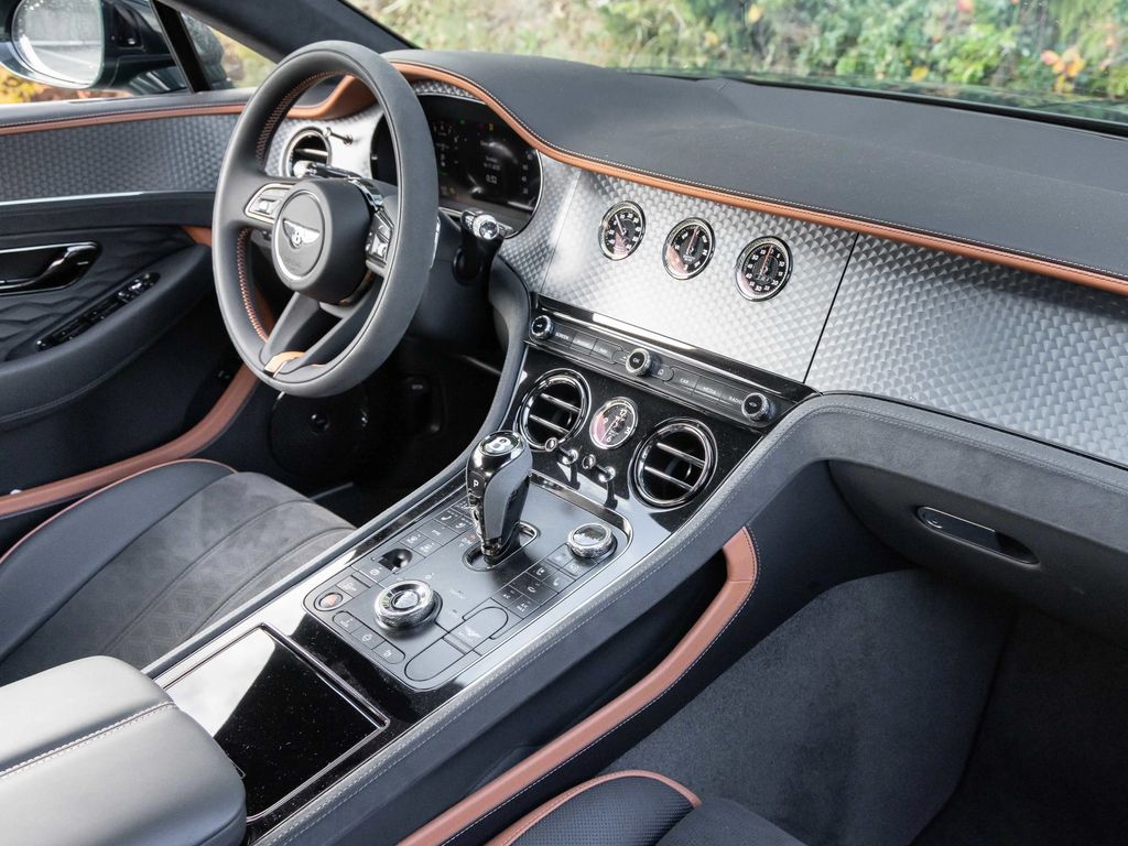 Bentley Continental GT 2025