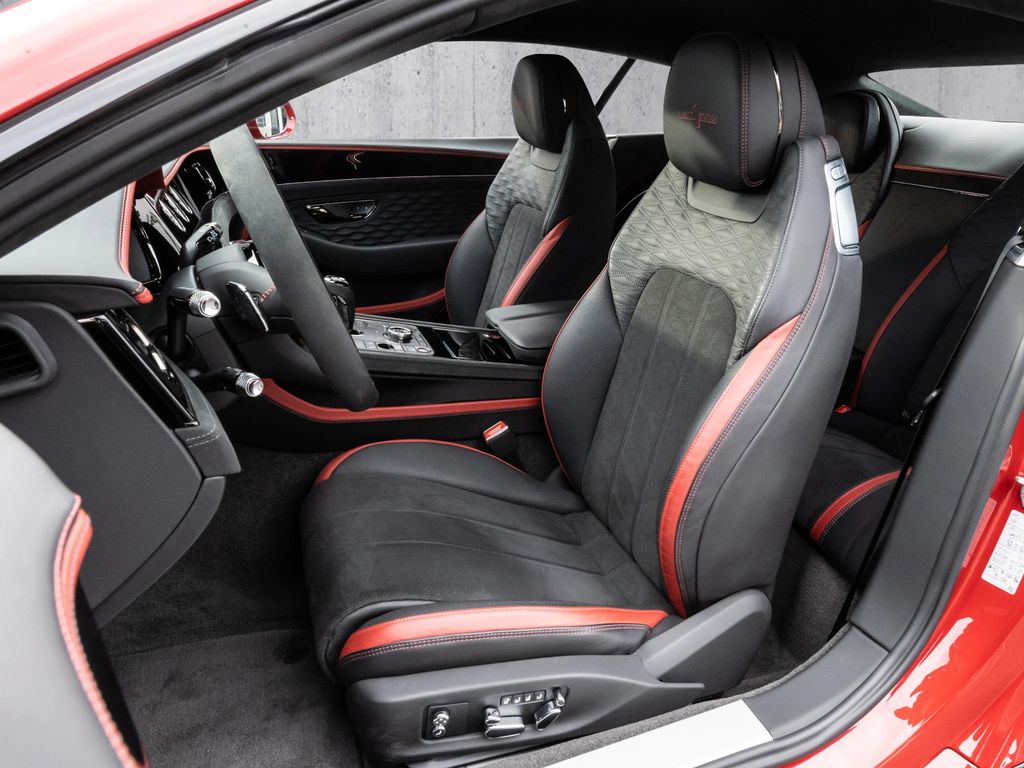 Bentley Continental GT 2025