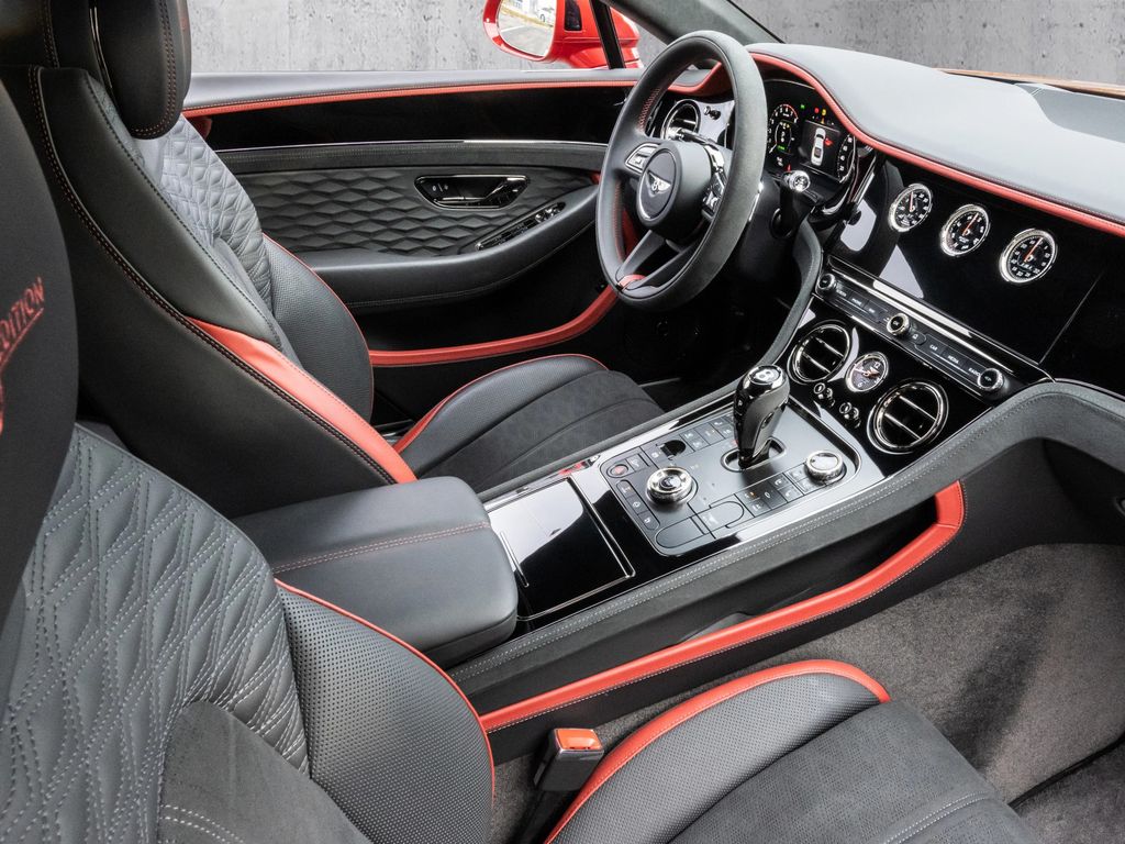 Bentley Continental GT 2025