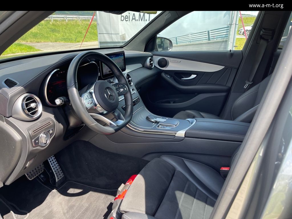 Mercedes-Benz GLC 300 2022