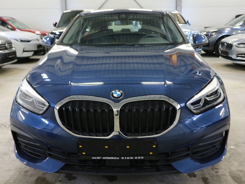 BMW 118 2021