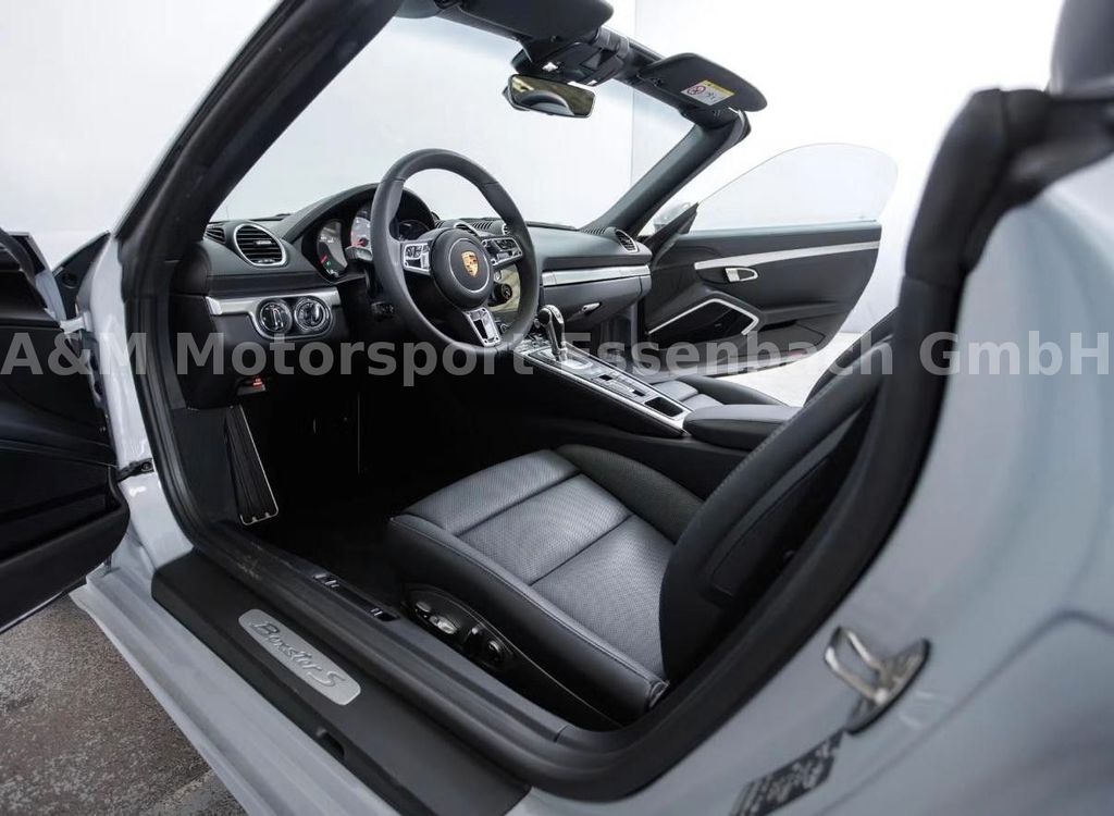 Porsche Boxster 2025