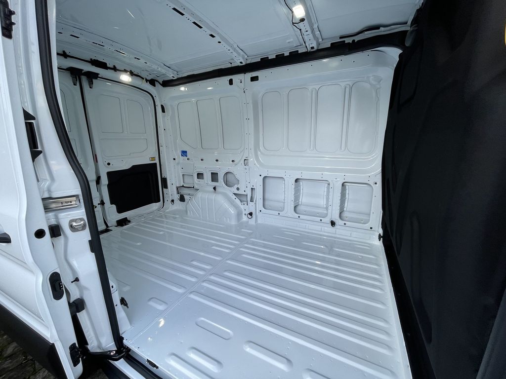 Ford Transit 2023