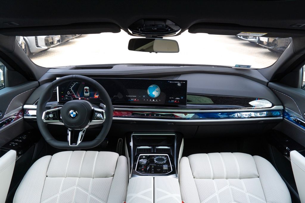 BMW 740 2025