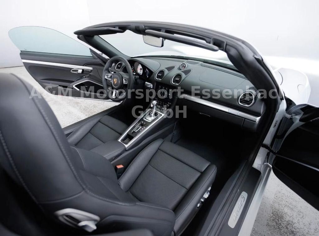 Porsche Boxster 2025