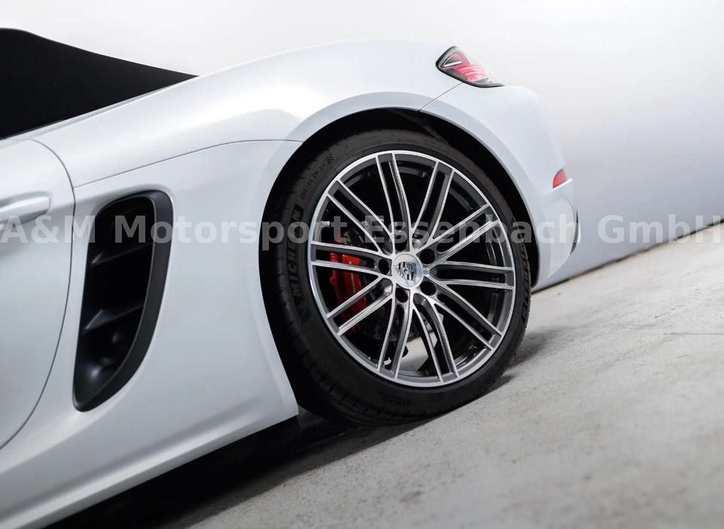 Porsche Boxster 2025