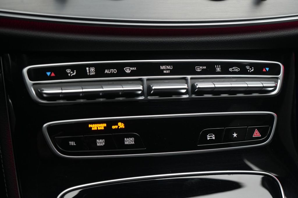 Mercedes-Benz E 300 2022