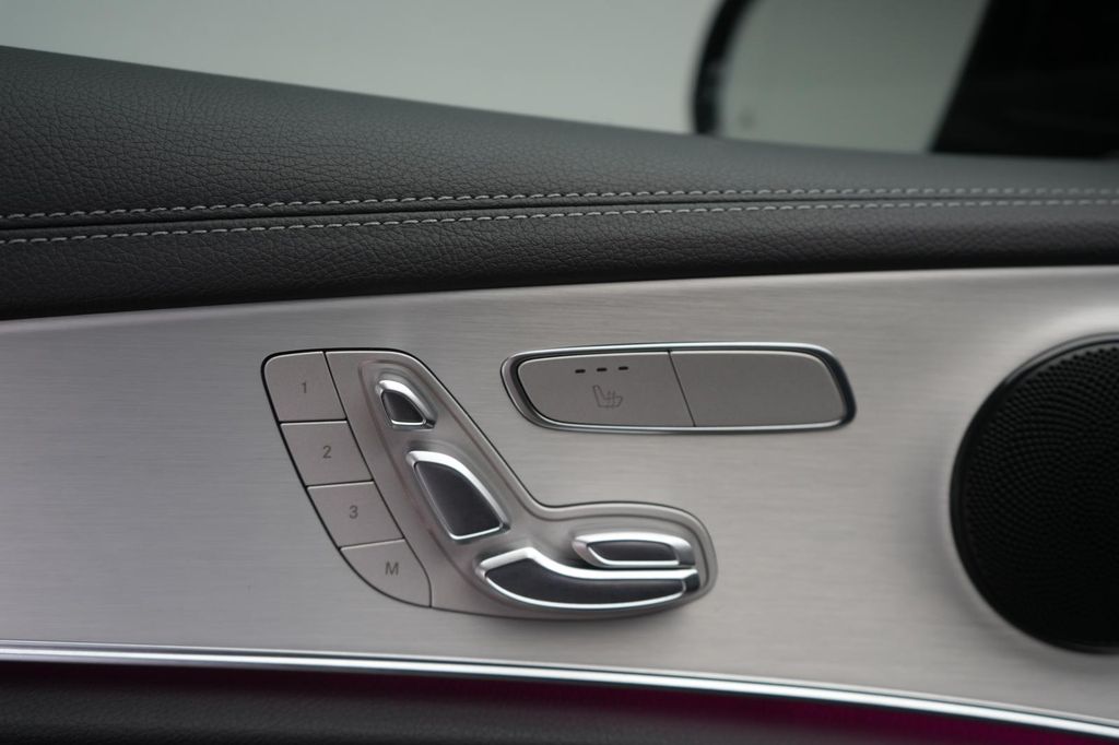 Mercedes-Benz E 300 2022