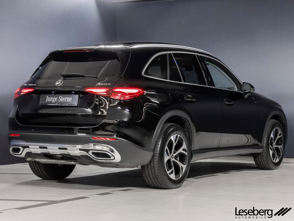 Mercedes-Benz GLC 300 2023