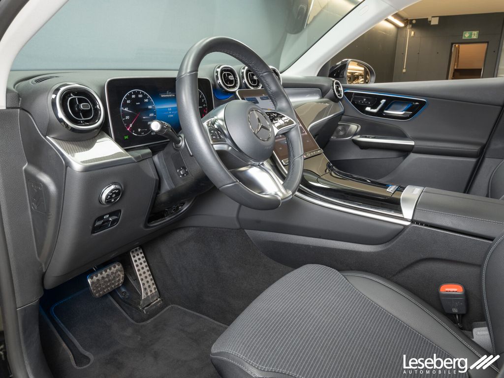 Mercedes-Benz GLC 300 2023