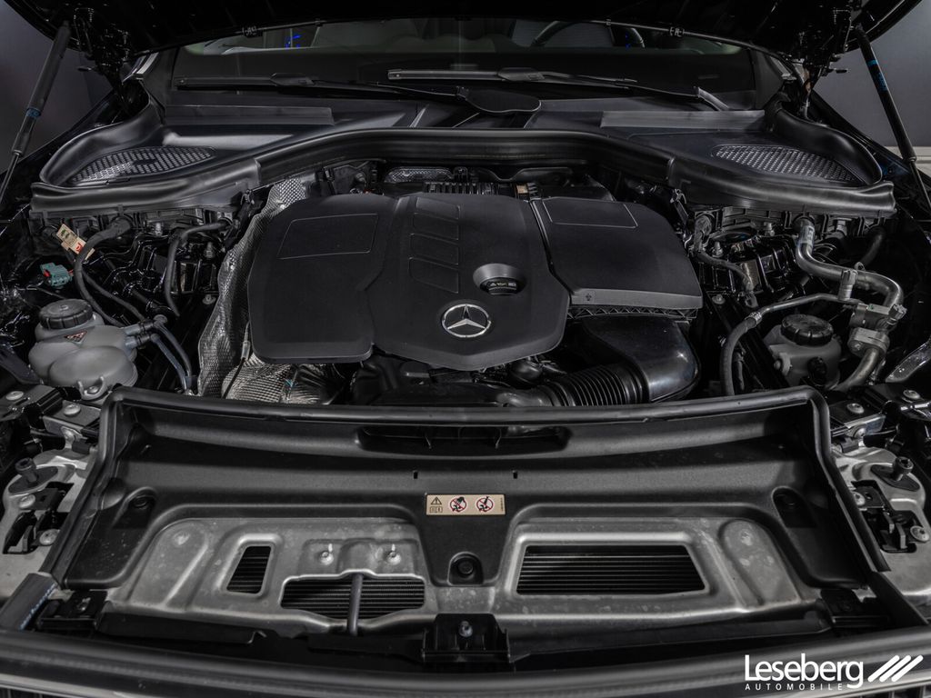 Mercedes-Benz GLC 300 2023