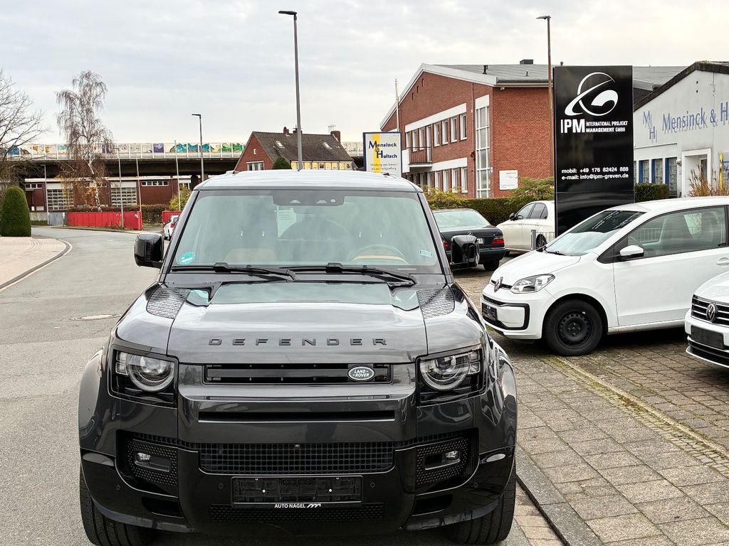 Land Rover Defender 2024