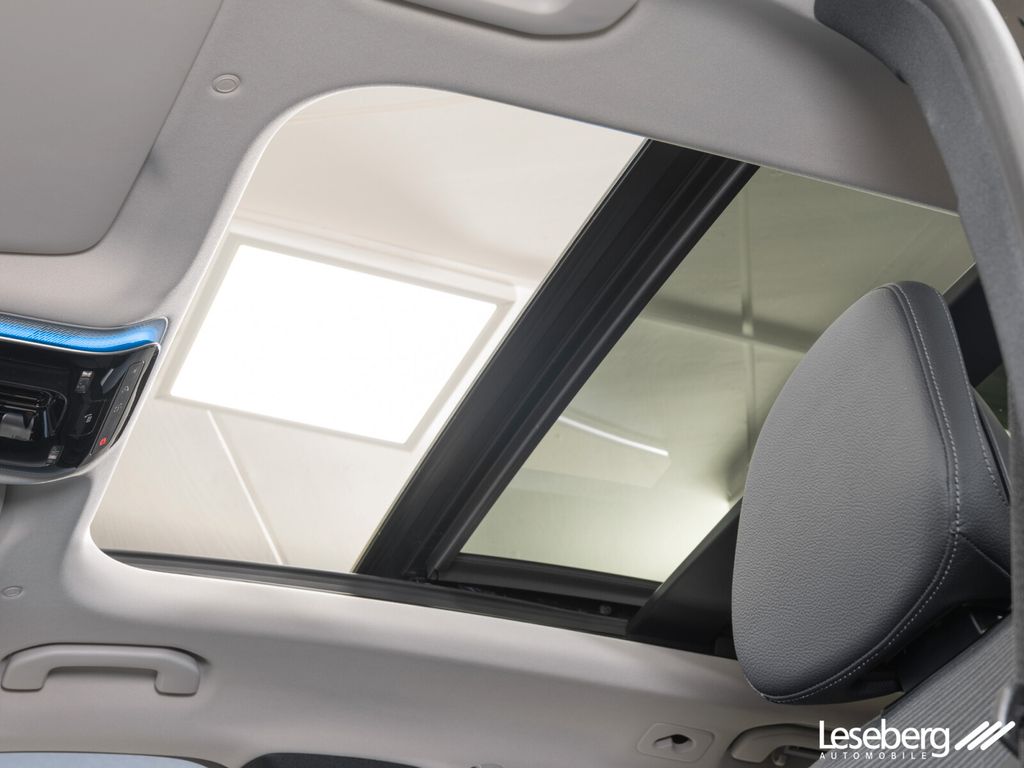 Mercedes-Benz GLC 300 2023