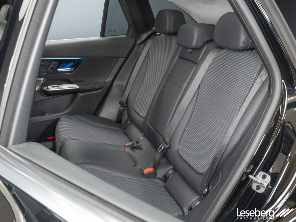 Mercedes-Benz GLC 300 2023