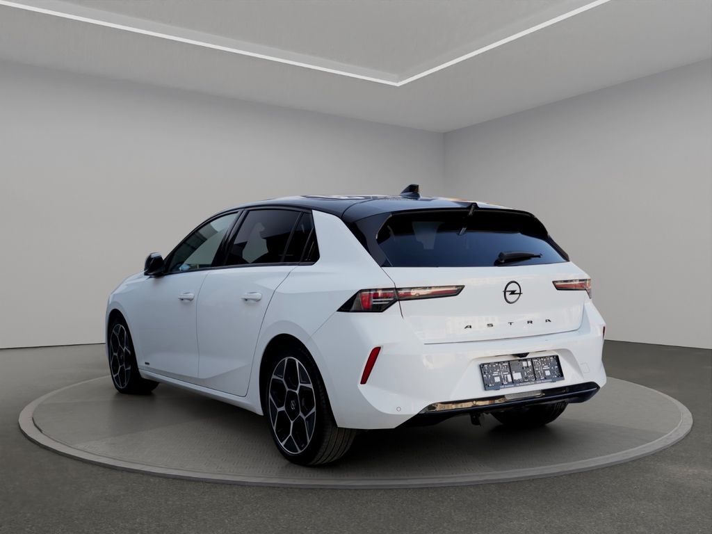 Opel Astra 2022