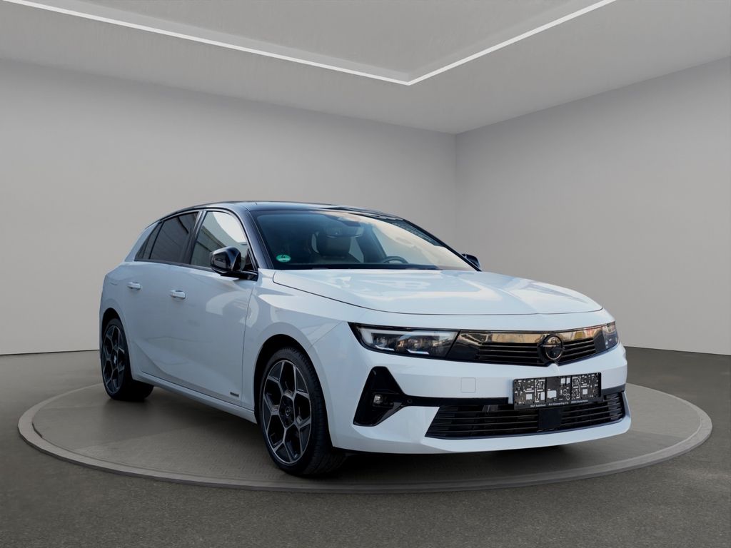 Opel Astra 2022