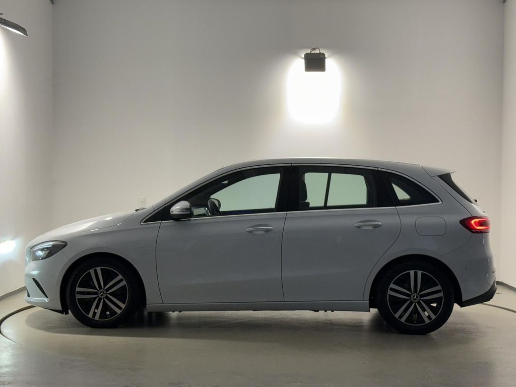Mercedes-Benz B 200 2022