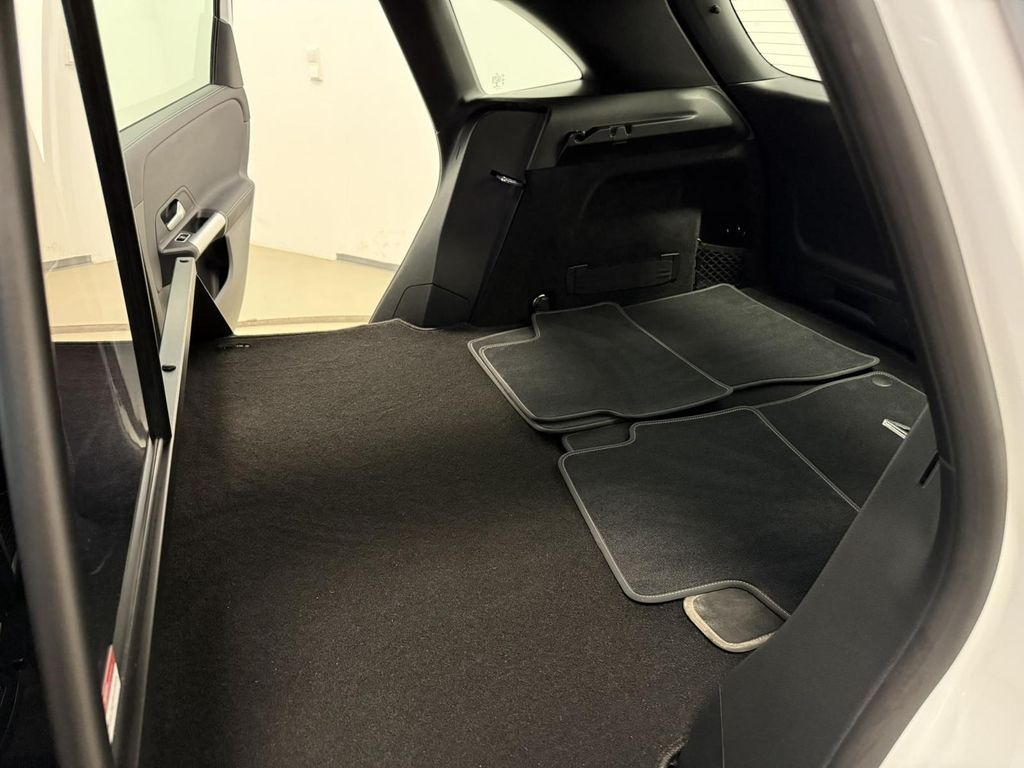 Mercedes-Benz B 200 2022