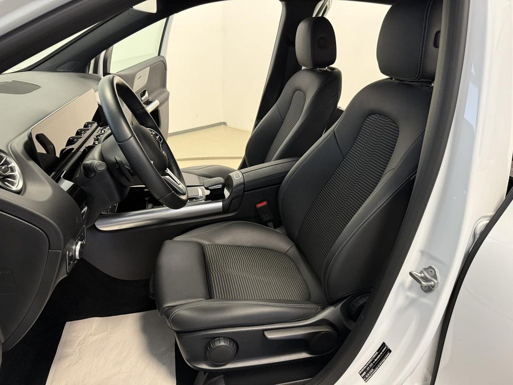 Mercedes-Benz B 200 2022