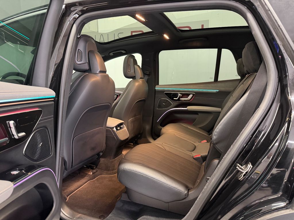 Mercedes-Benz EQS SUV 2023