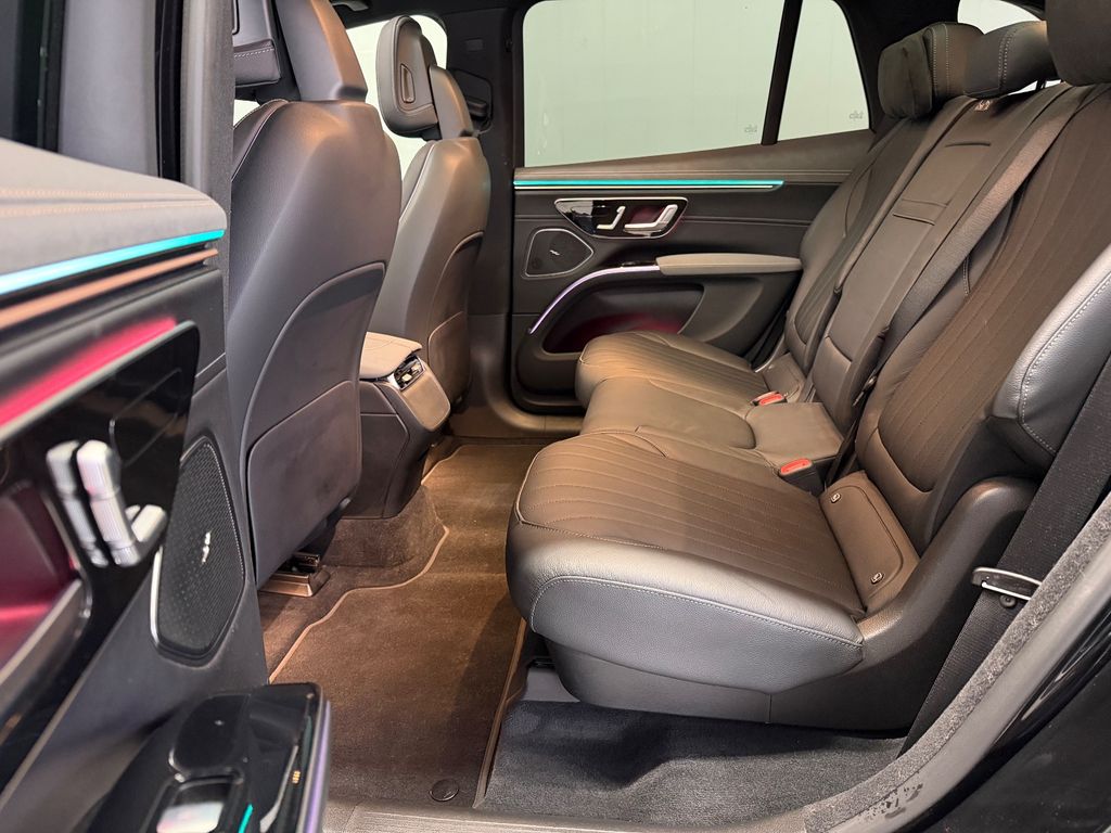 Mercedes-Benz EQS SUV 2023