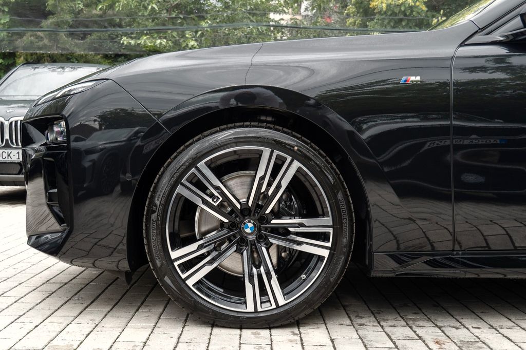 BMW 740 2025