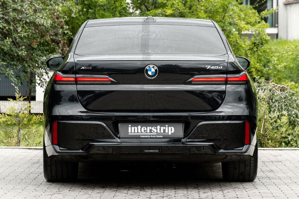 BMW 740 2025