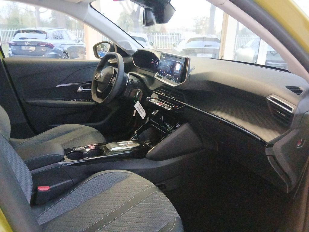 Peugeot 208 2025