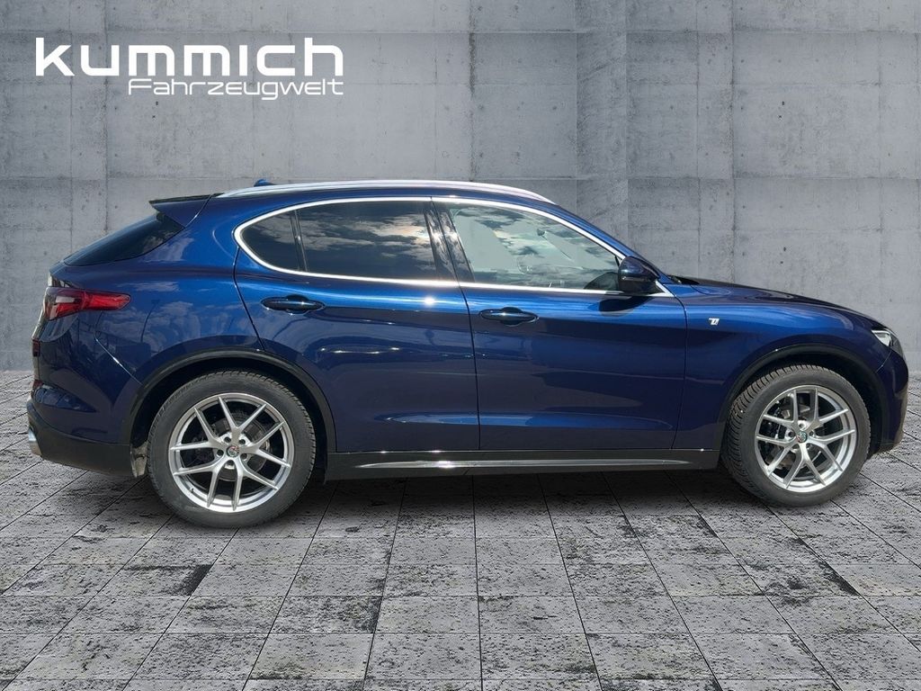 Alfa Romeo Stelvio 2021