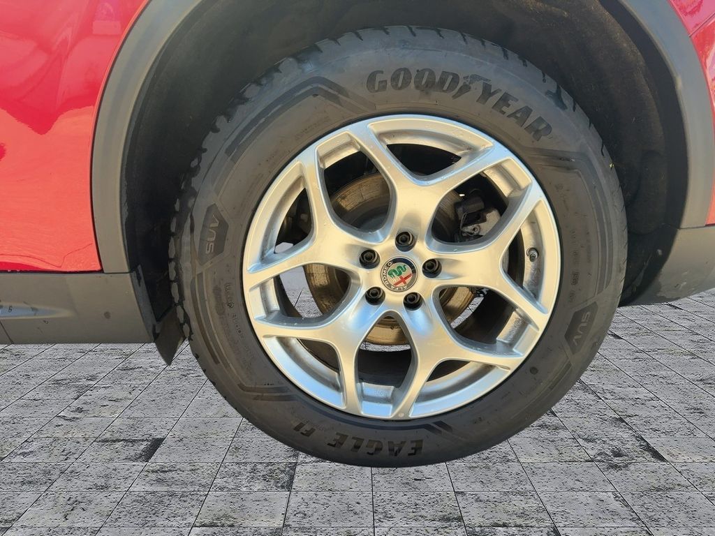 Alfa Romeo Stelvio 2021