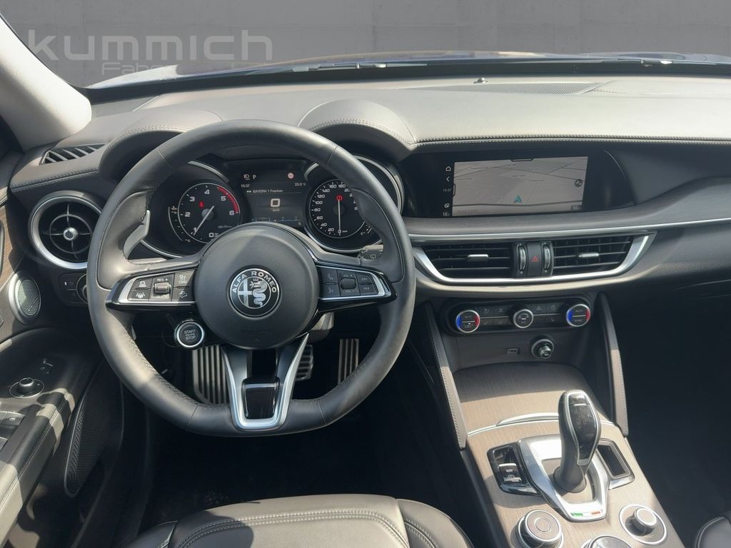 Alfa Romeo Stelvio 2021