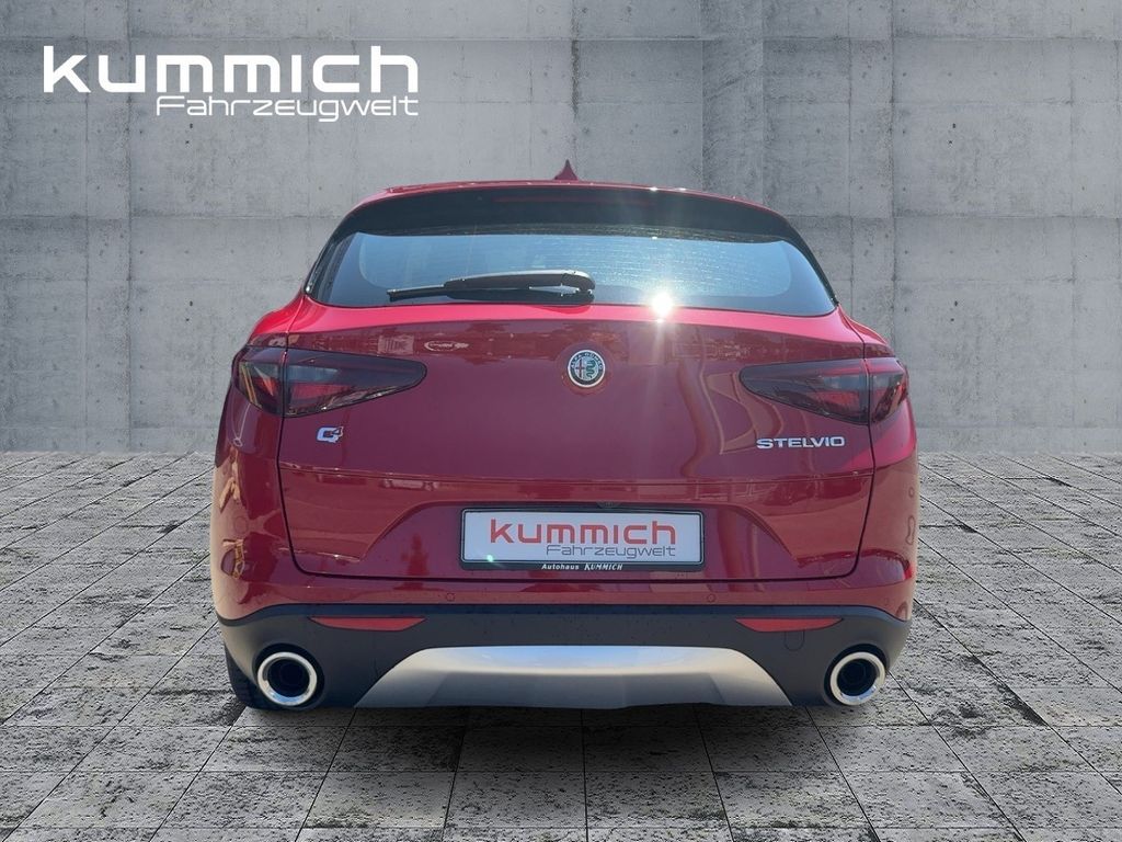 Alfa Romeo Stelvio 2021