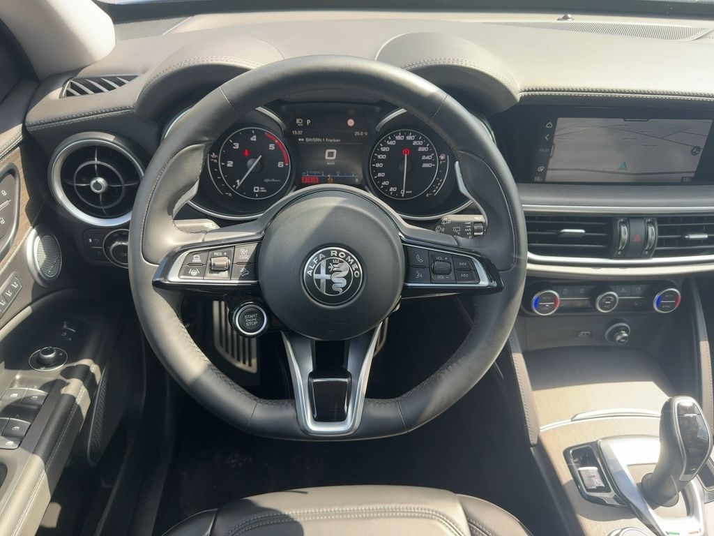 Alfa Romeo Stelvio 2021