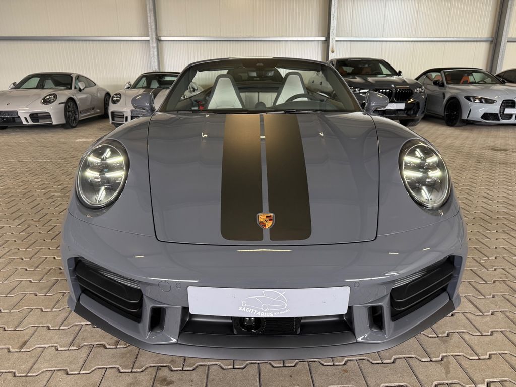 Porsche 992 2025