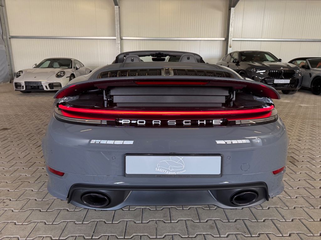 Porsche 992 2025