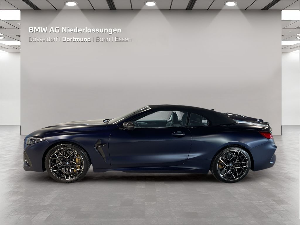 BMW M8 2023
