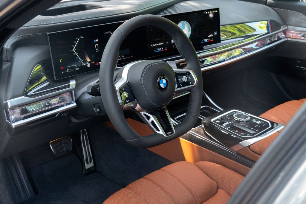 BMW 740 2025